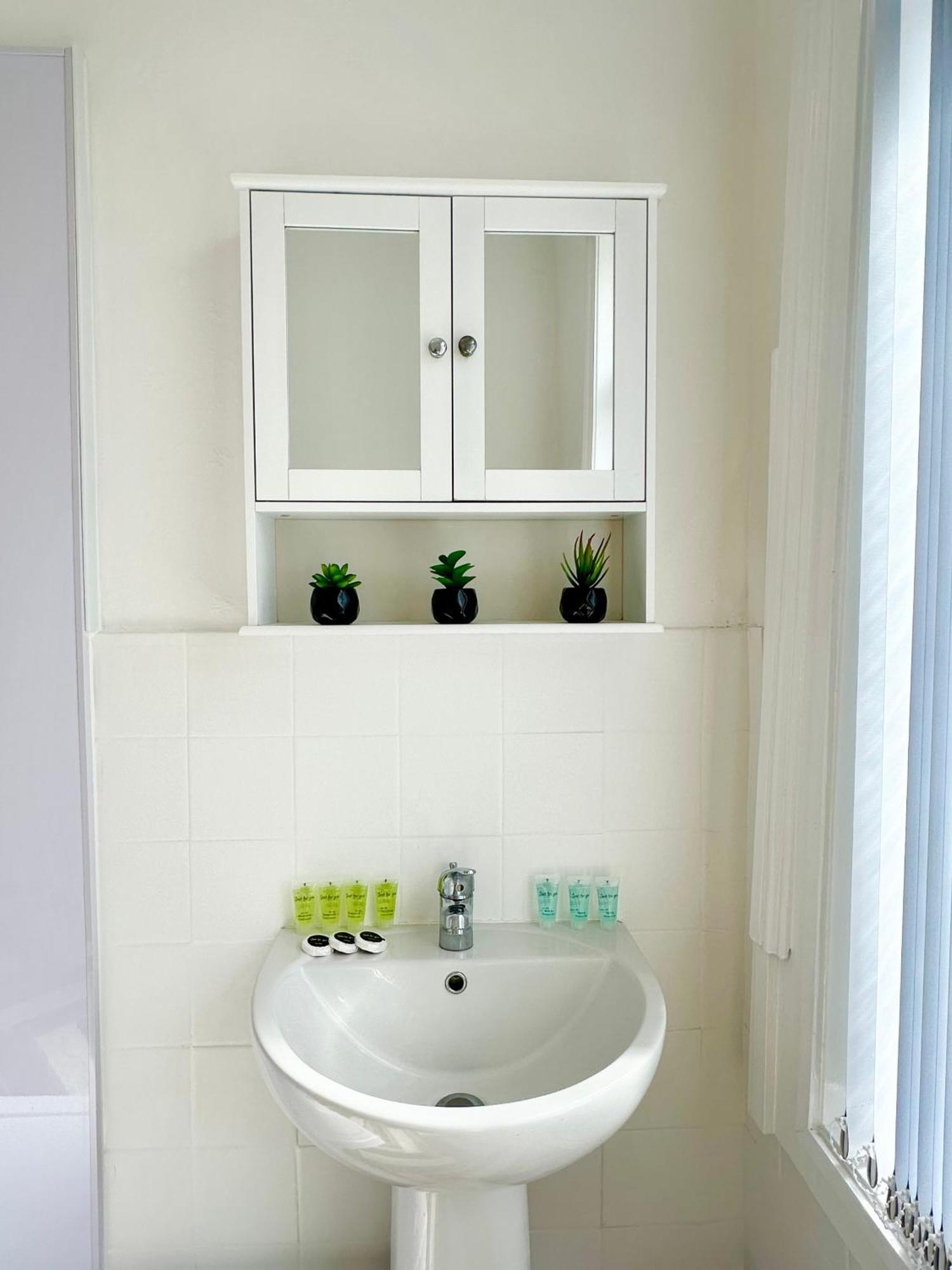 Vila Cosy & Modern 4Bd House Near Anfield Stadium Liverpool Exteriér fotografie